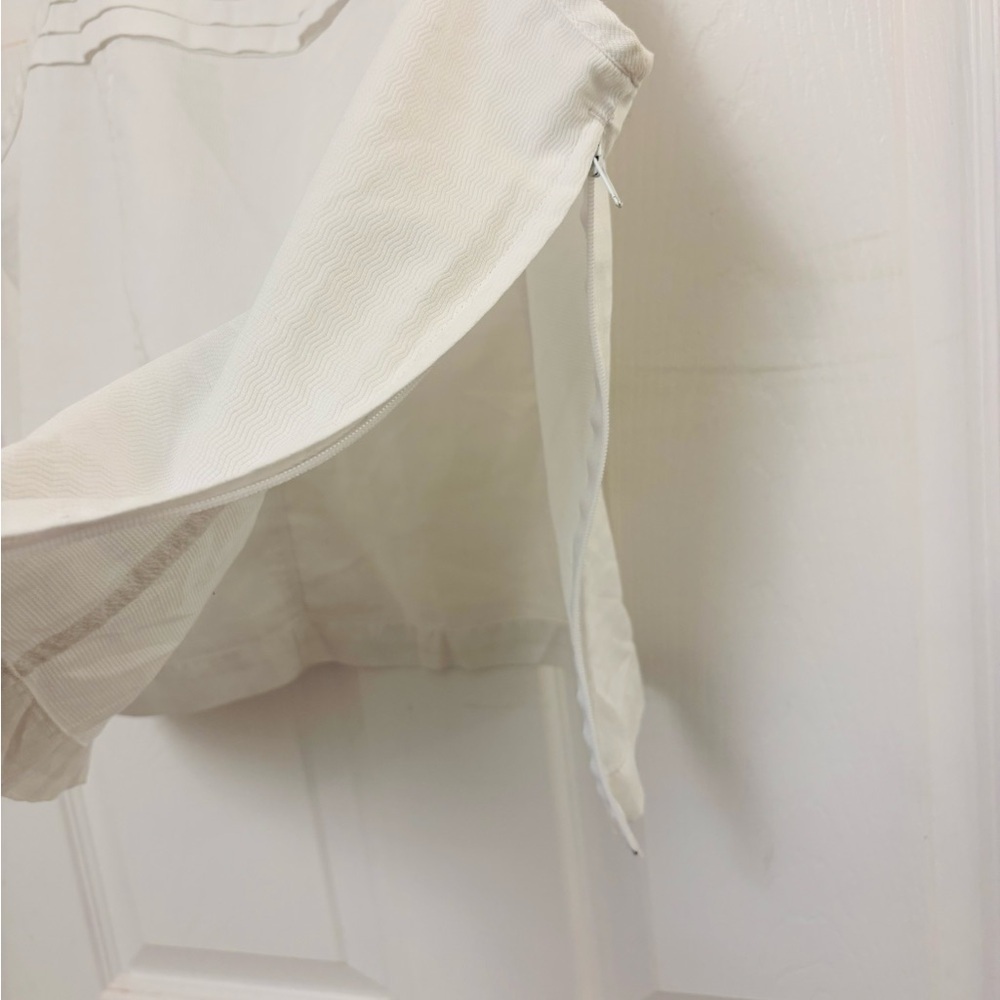 Levi's White Crop Pleated Top - Picture 7 of 9